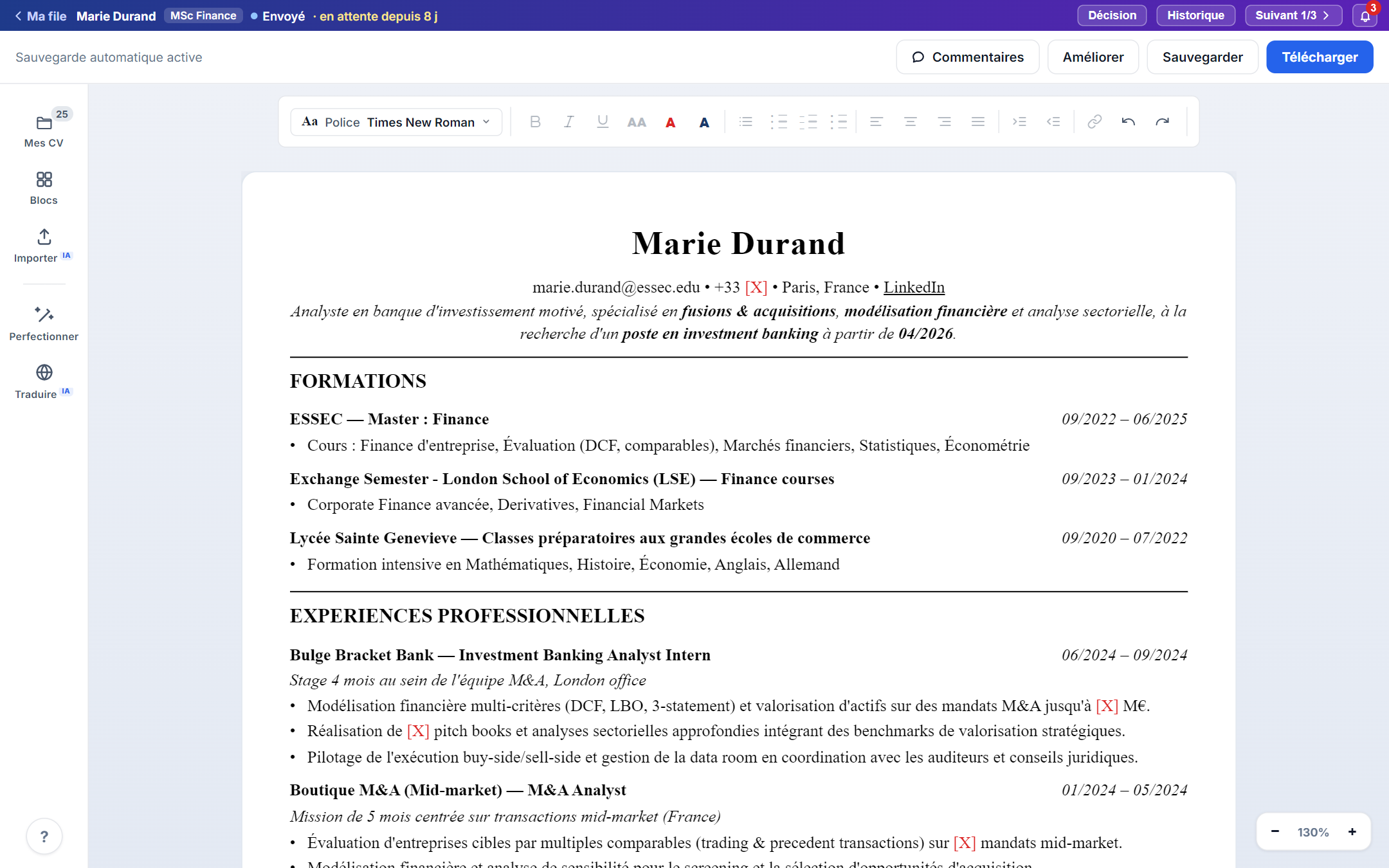 Le CV d'une étudiante ouvert par son coach, avec la barre de décision et les commentaires